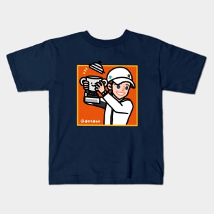 Iga Swiatek winning French Open 2023! Kids T-Shirt